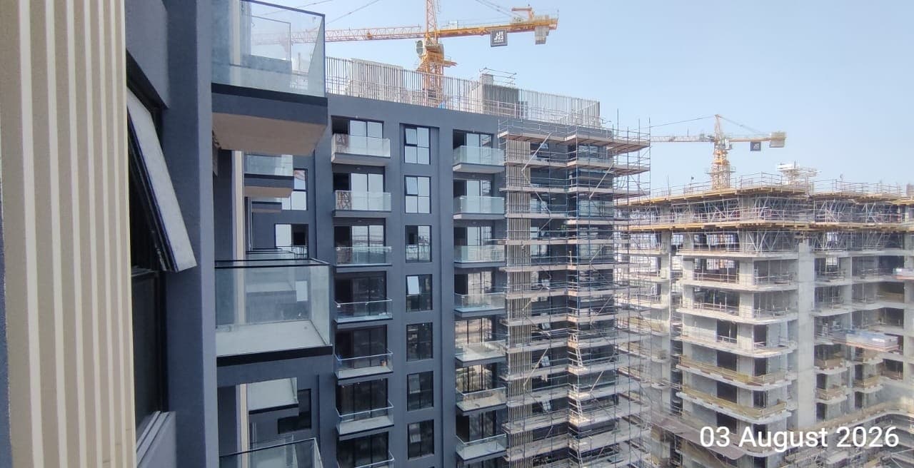 Manarat Living